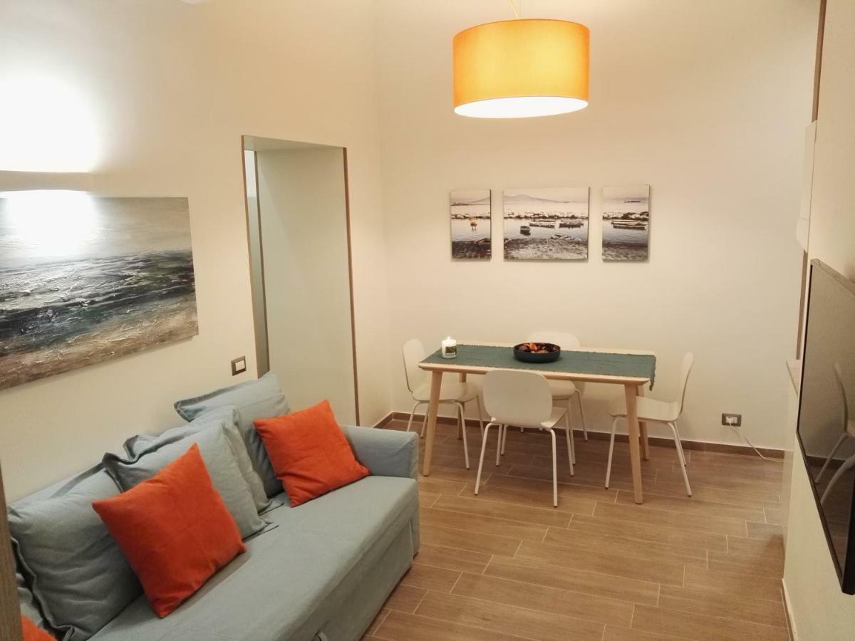Apartamento A Casa Di Chiara Nápoles Exterior foto
