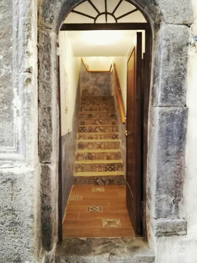 Apartamento A Casa Di Chiara Nápoles Exterior foto