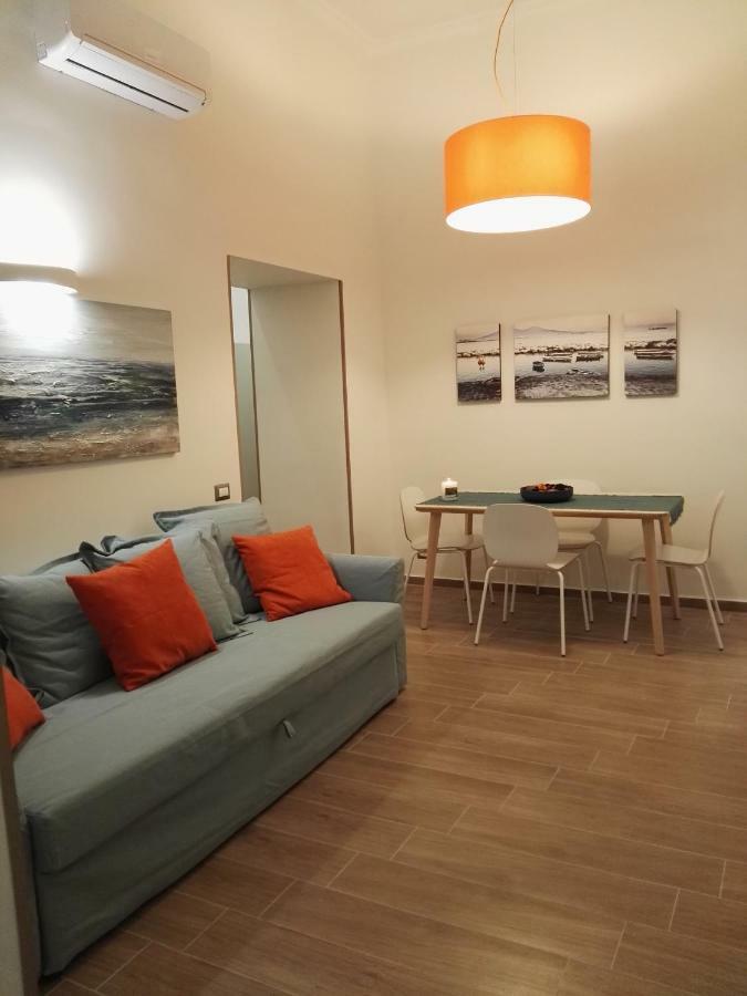 Apartamento A Casa Di Chiara Nápoles Exterior foto